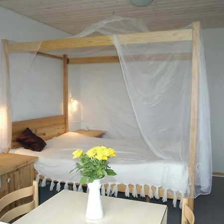 Henne Ferie Gasthof 2*